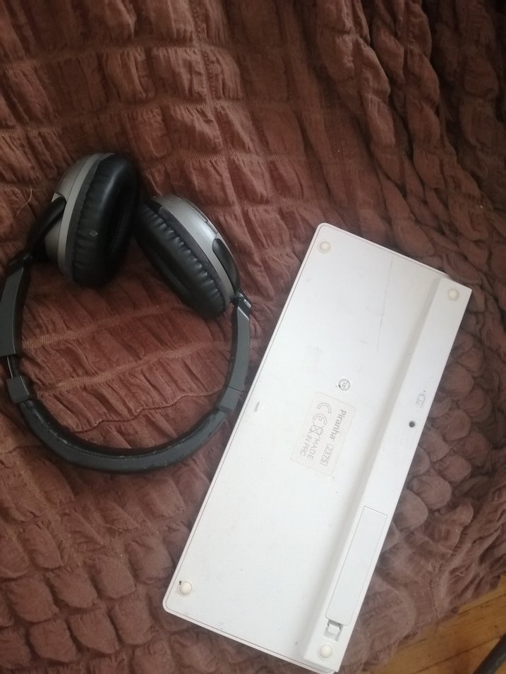 Bluetooth kulaklık ve klavye sağlam - Görsel 2