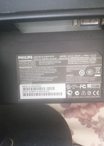 Philips 19 inç monitör ve vga hdmi dönüştürücü sağlam - Görsel 3