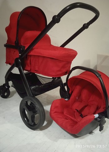 Maxi Cosi Koyu Kırmızı Bebek Arabası ve Oto Koltuğu