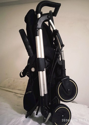 Şeffaf Yağmurluklu Siyah Bebek Arabası - Görsel 10