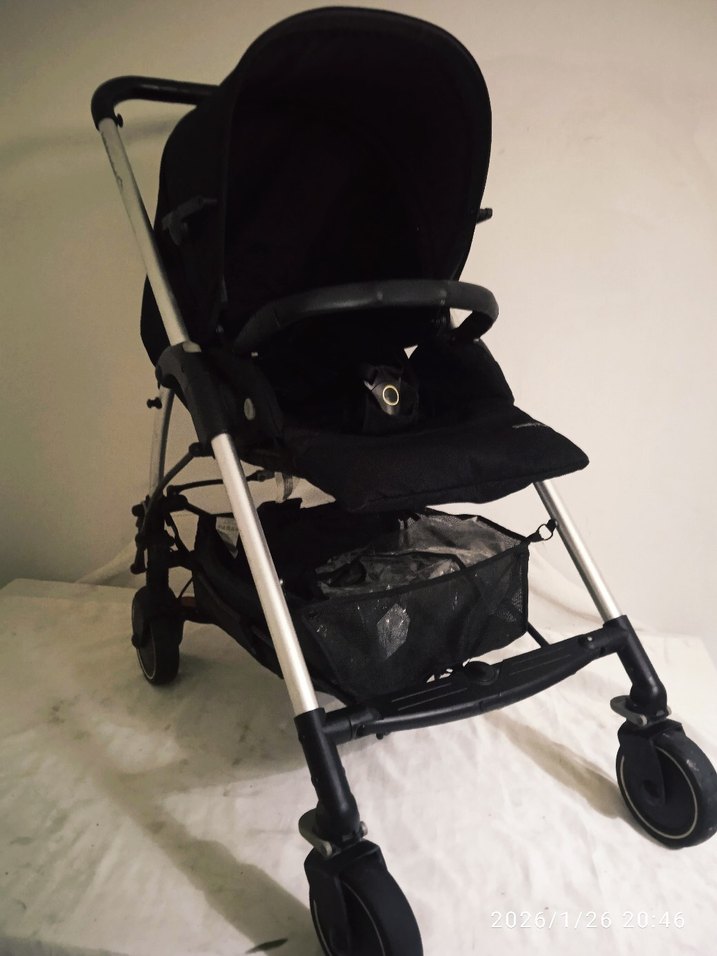 Şeffaf Yağmurluklu Siyah Bebek Arabası - Görsel 3