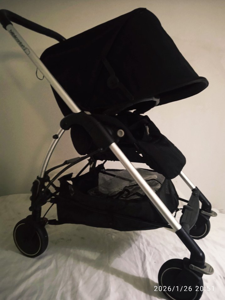 Şeffaf Yağmurluklu Siyah Bebek Arabası - Görsel 5