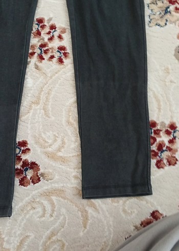 Gri Kadın Rahat Kesim Tayt - Görsel 3