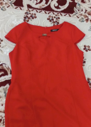 Kırmızı Midi V Yaka Drapeli Elbise - Görsel 3