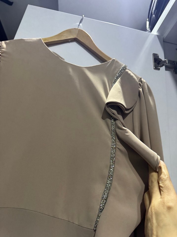 Latte rengi  Uzun Kollu Kadın Elbise - Görsel 2