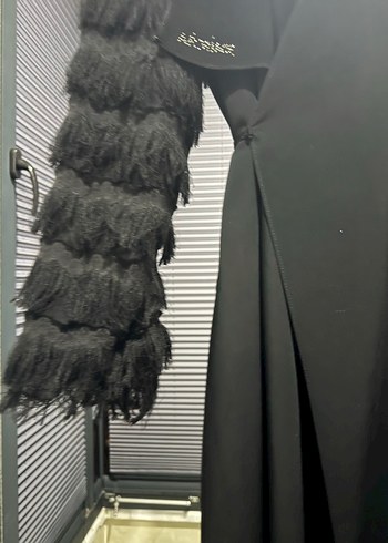 Püsküllü detaylı pardesü - Görsel 6