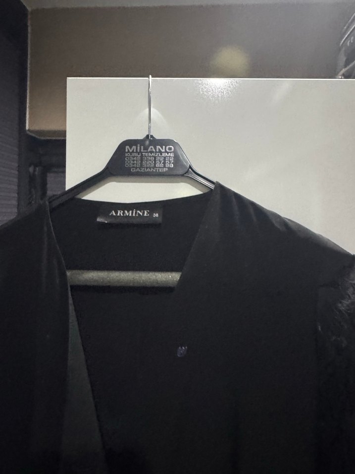 Püsküllü detaylı pardesü - Görsel 4