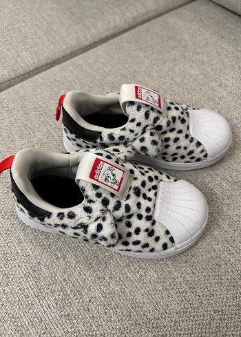 Adidas dalmaçyalı süperstar