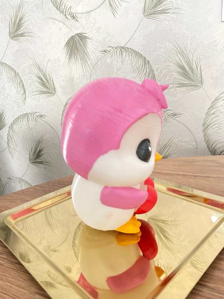 Pembe Sevimli Kalp Tutan Figür - Görsel 3