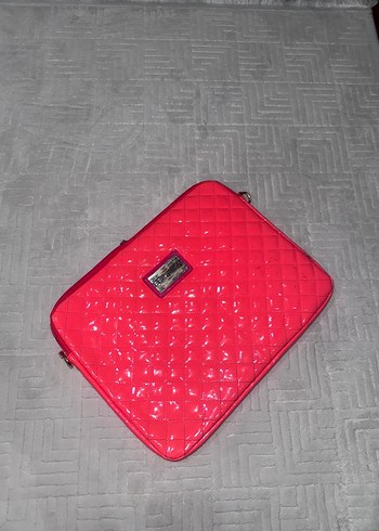Beden Pembe Parlak Yılan Desenli Kadın Laptop Çantası