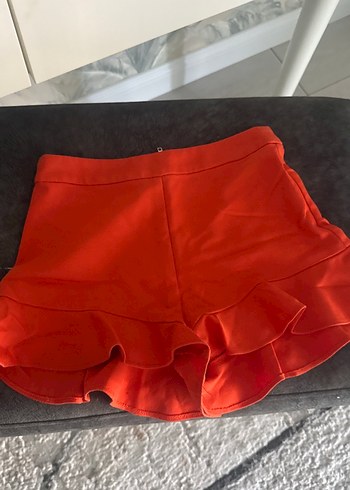 Kırmızı Fırfırlı Mini Kadın Şort