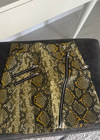 Zara Kırmızı Fırfırlı Mini Kadın Şort