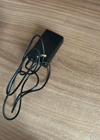 PSP 3000 Şarj Aleti