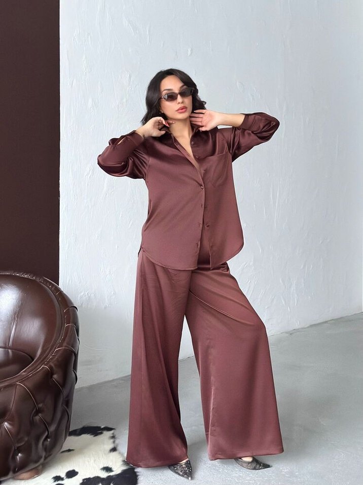 Kadın Kahverengi Uzun Saten Bol Paça Pantolon - Görsel 3