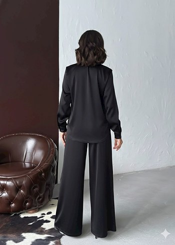 Siyah Kadın Bol Paça Saten Pantolon - Görsel 4