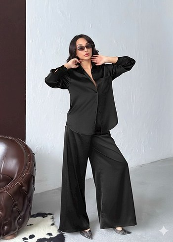 Siyah Kadın Bol Paça Saten Pantolon - Görsel 3