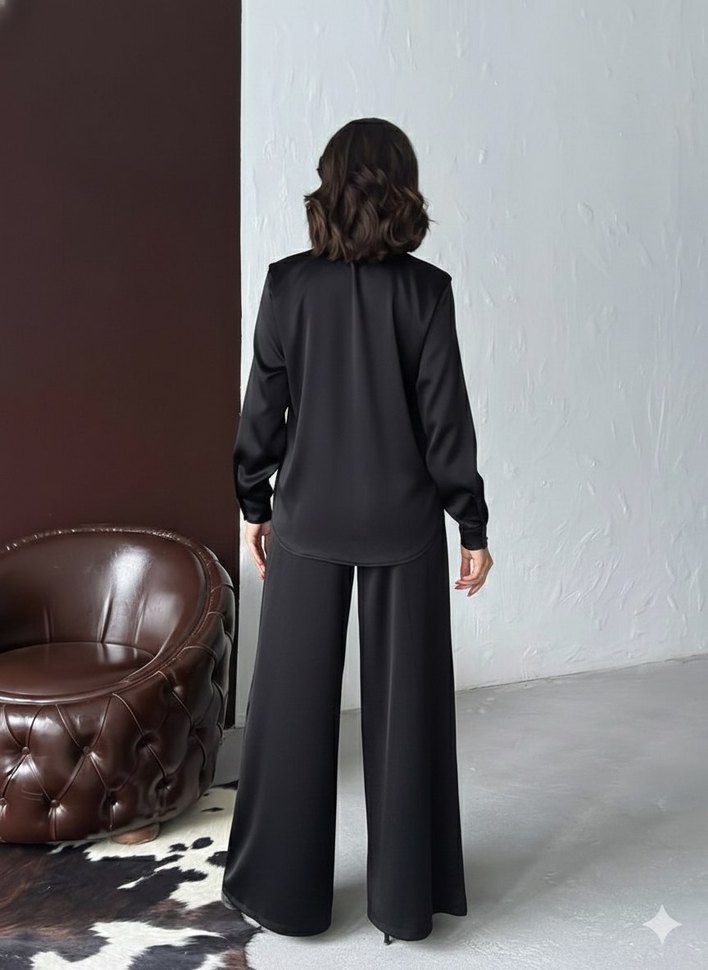 Siyah Kadın Bol Paça Saten Pantolon - Görsel 4