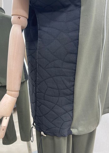 Kadın Kısa Kesim Kemerli Yüksek Yakalı Takım - Görsel 5