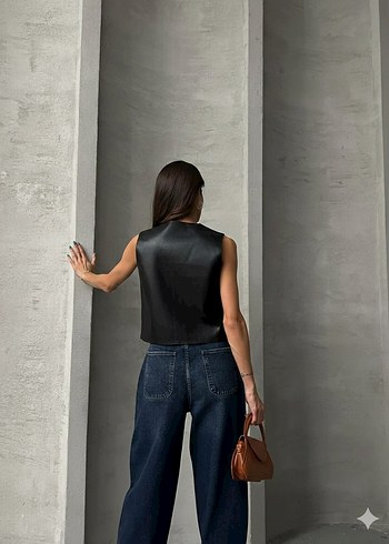 Düğmeli Siyah Deri V Yaka Kadın Yelek - Görsel 3