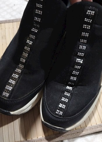 Siyah Kadın Dolgu Topuklu Spor Ayakkabı - Görsel 6