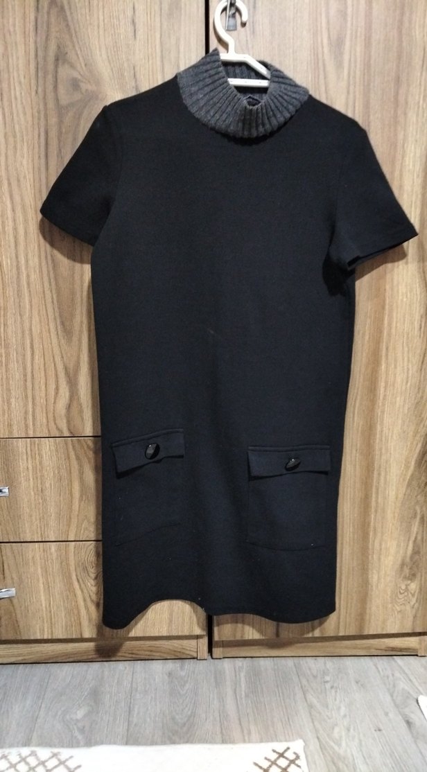 Siyah Kısa Kollu Midi Elbise - Görsel 2