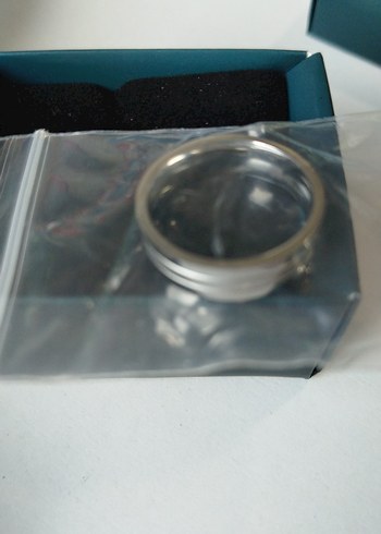 Klasik Şıklıkta Tokalı Beyaz Yüzük - Görsel 5