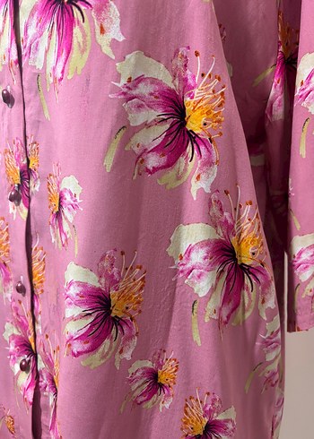 Pembe Çiçek Desenli Düğmeli Kadın pijama takımı özel tasarım - Görsel 2