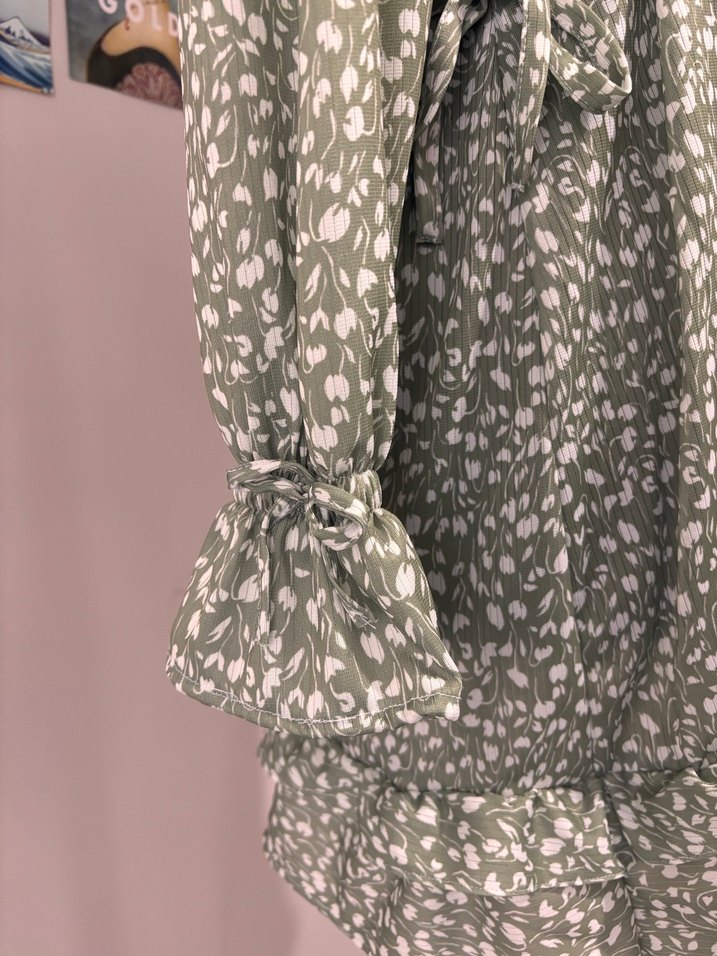 Düğmeli Uzun Kollu Çağla yeşili tunik özel tasarım - Görsel 3