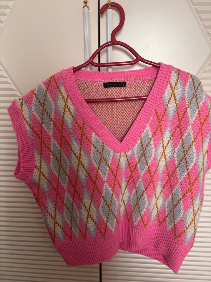 Pembe Desenli V Yaka Örgü Kadın Süveter - Görsel 3