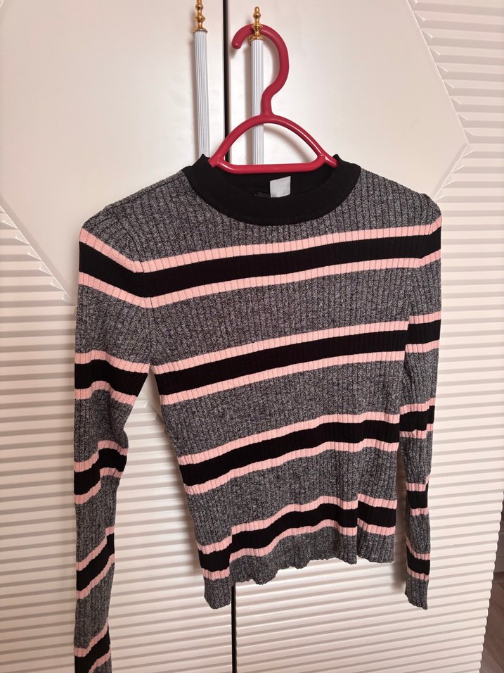 Çizgili Gri Yüksek Yakalı Kadın Kazak - Görsel 3