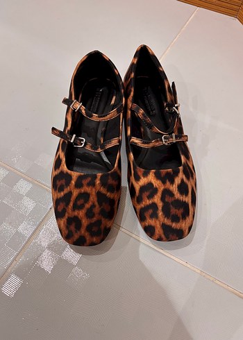 Leopar Desenli Tokalı Kadın Topuklu Babet