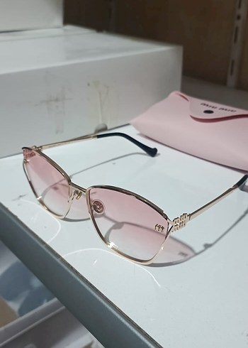 Modern Klasik Şeffaf Pembe Kadın Gözlüğü