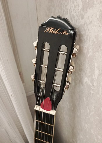 Siyah Klasik Gitar - Görsel 3