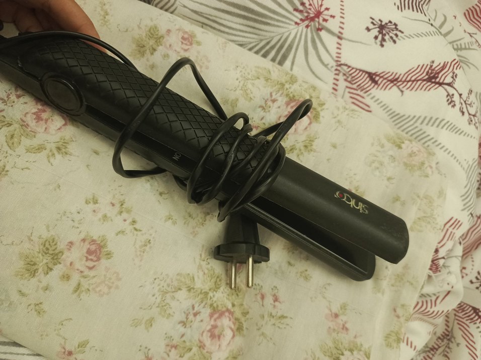 Siyah Sinbo Saç Düzleştirici - Görsel 2