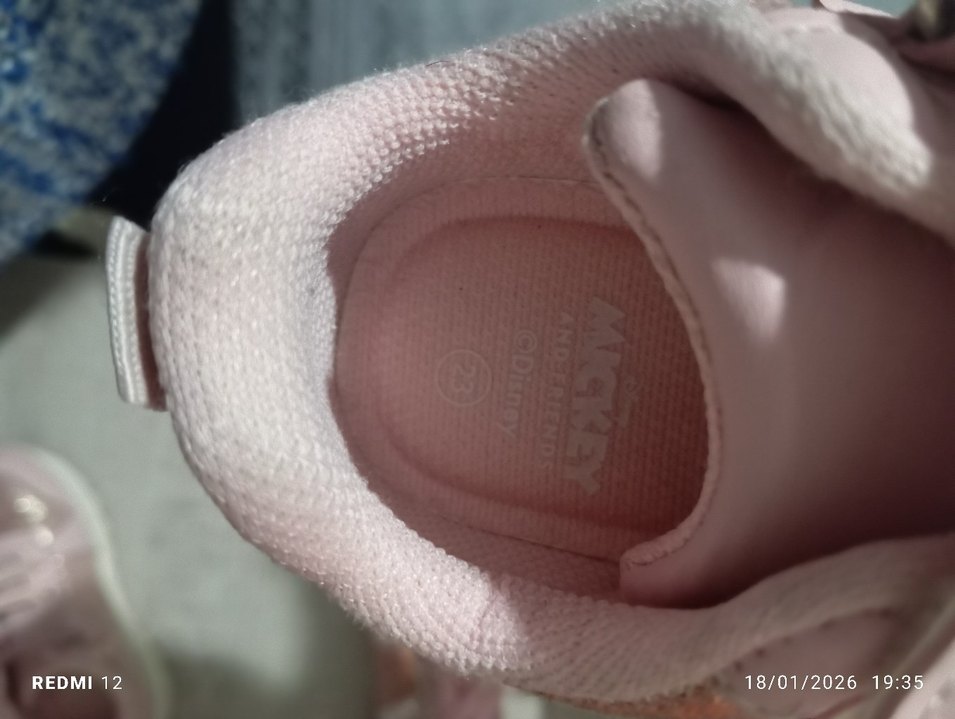 Kız Çocuk Pembe Minnie Baskılı Cırtlı Spor Ayakkabı - Görsel 3