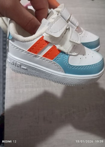 Kız Çocuk Renkli Cırt Cırtlı Spor Ayakkabı - Görsel 3