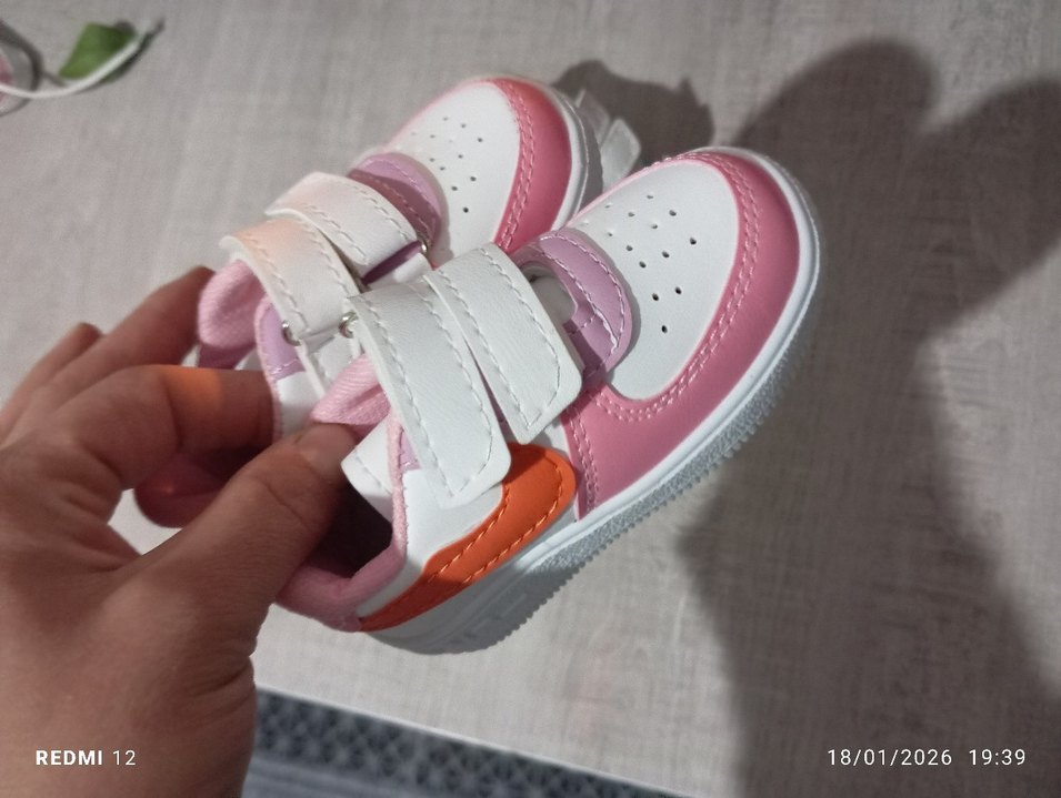 Kız Çocuk Renkli Cırt Cırtlı Spor Ayakkabı - Görsel 2