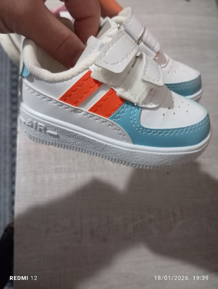 Kız Çocuk Renkli Cırt Cırtlı Spor Ayakkabı - Görsel 3