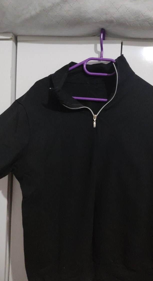 Siyah Fermuarlı Yüksek Yakalı Kadın Sweatshirt - Görsel 2