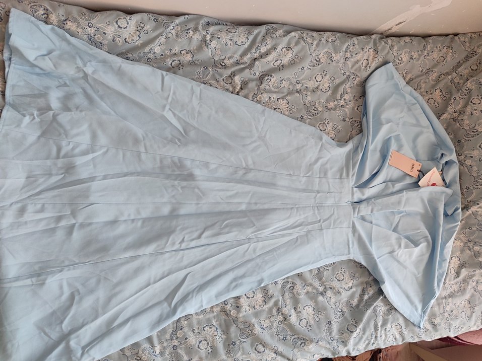 hiç kullanılmamış Mavi V Yakalı Uzun Kadın Elbise - Görsel 2