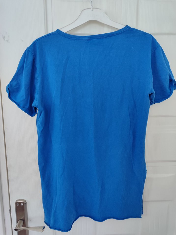 Mavi V Yaka Keten Kadın Tişört - Görsel 3