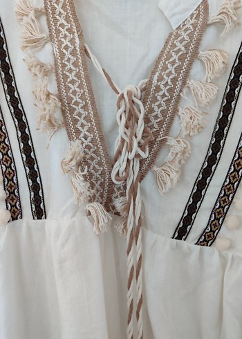 hiç kullanılmamış Püsküllü Nakışlı Bohem Beyaz Bluz - Görsel 5