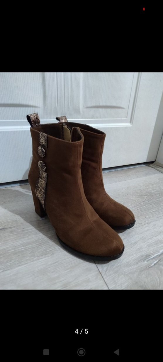 hiç kullanilmamis kusursuzKahverengi Süet Kadın BotTopuklu - Görsel 3