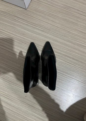 36 Beden BERSHKA TOPUKLU BOT