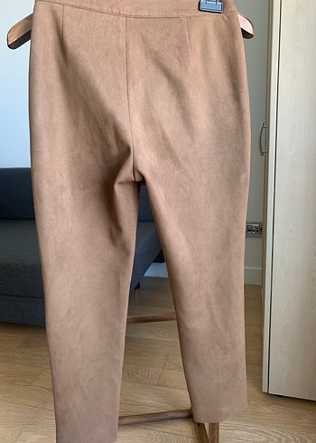 Tüzün Kadın Bej Süet Görünümlü Kumaş Pantolon