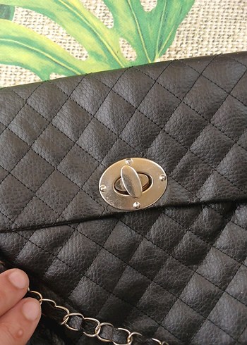 Zara Tokalı Siyah Deri Kadın Çanta