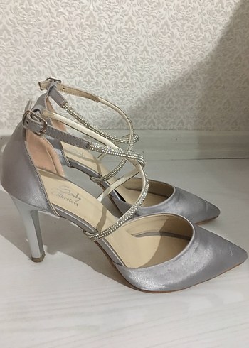 Diğer Gri Saten Stiletto Topuklu Kadın Ayakkabı