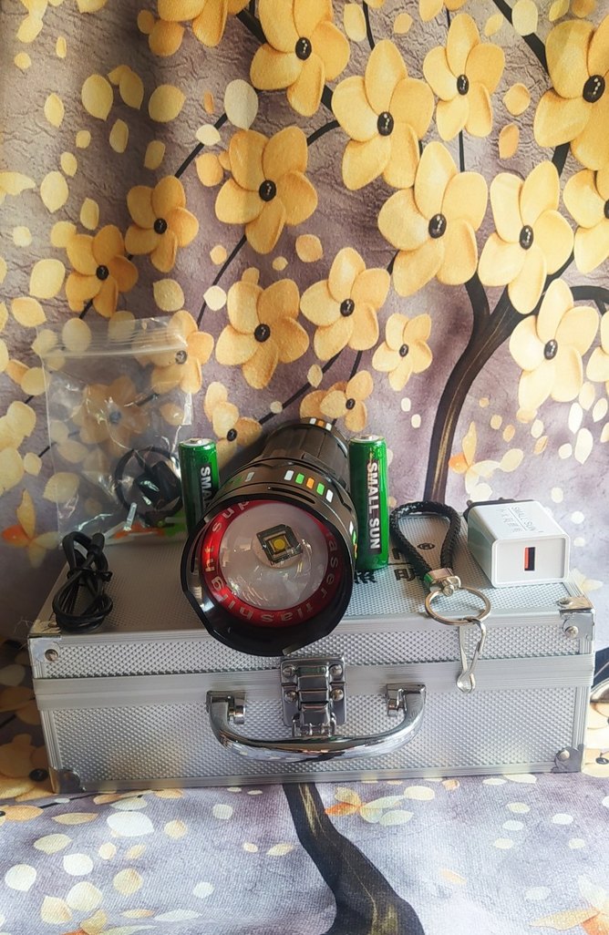 Çok Renkli Taşınabilir LED El Feneri Seti - Görsel 5