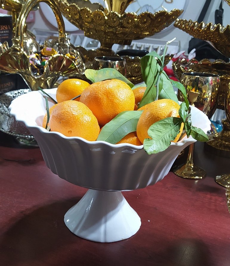 Parlak Beyaz Ayaklı Servis Sunumluk - Görsel 4