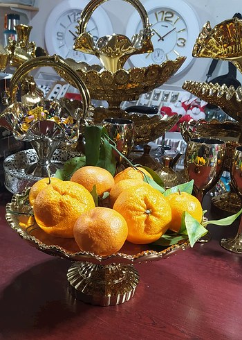 Parlak Altın Renkli Klasik Sunumluk - Görsel 2